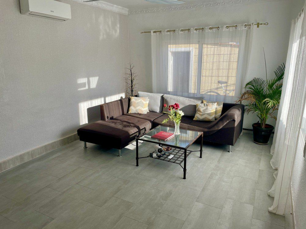 4-bedroom Villa In Rojales, Spain (233 M²)