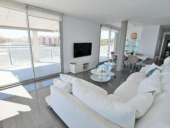 3-bedroom Penthouse In Guardamar Del Segura, Spain (123 M²)