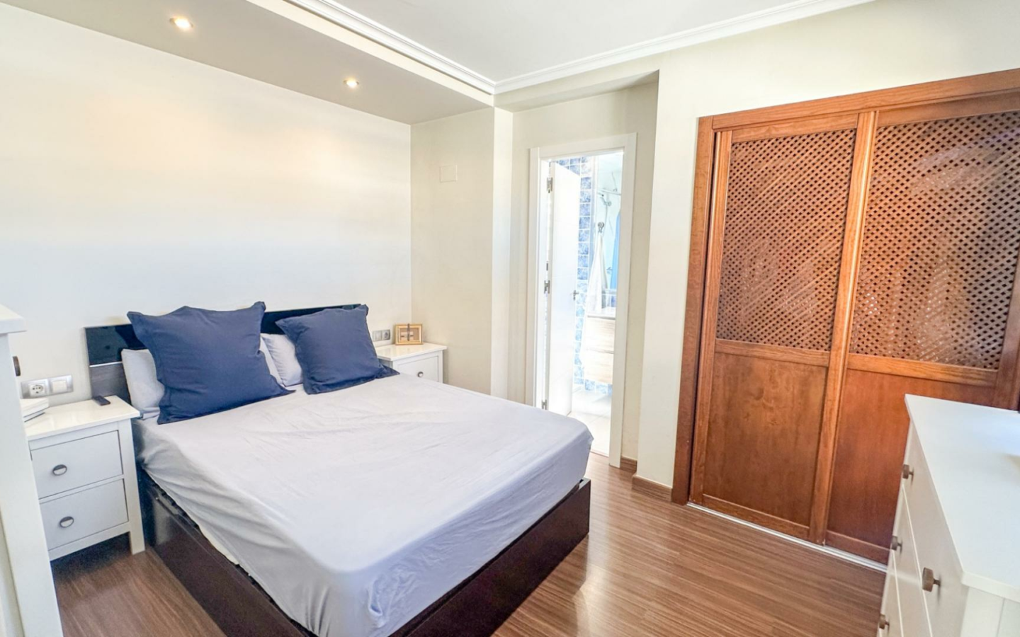 2-bedroom Bungalow In Torrevieja, Spain (70 M²)