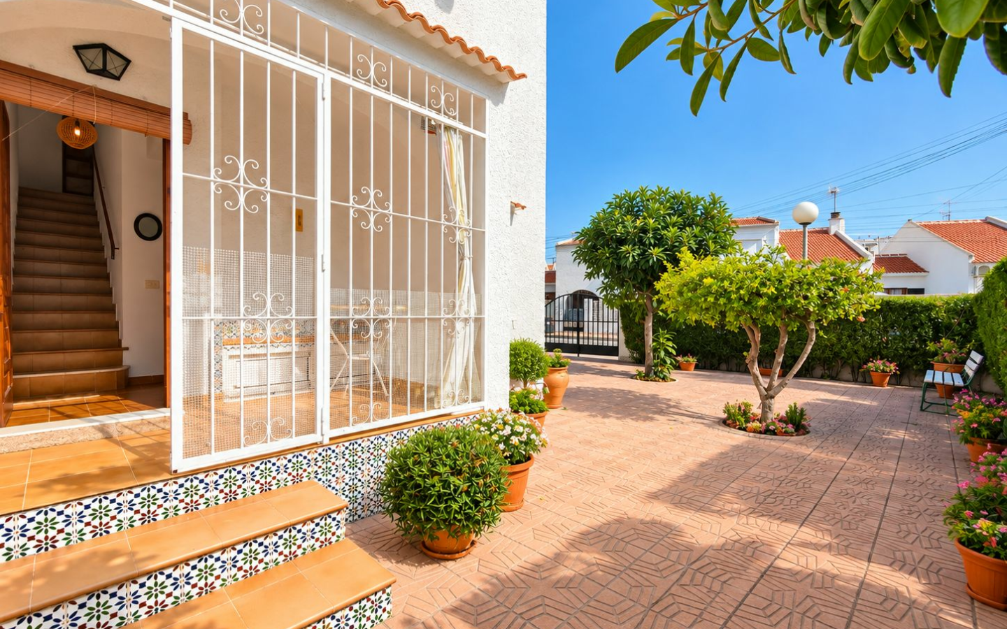 2-bedroom House In Torrevieja, Spain (70 M²)
