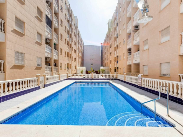 3-bedroom Apartment In Torrevieja, Spain (63 M²)