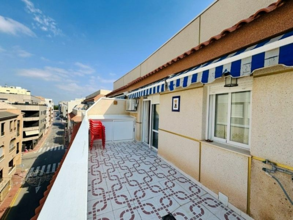2-bedroom Penthouse In Torrevieja, Spain (56 M²)