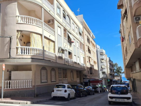 3-bedroom Apartment In Torrevieja, Spain (81 M²)