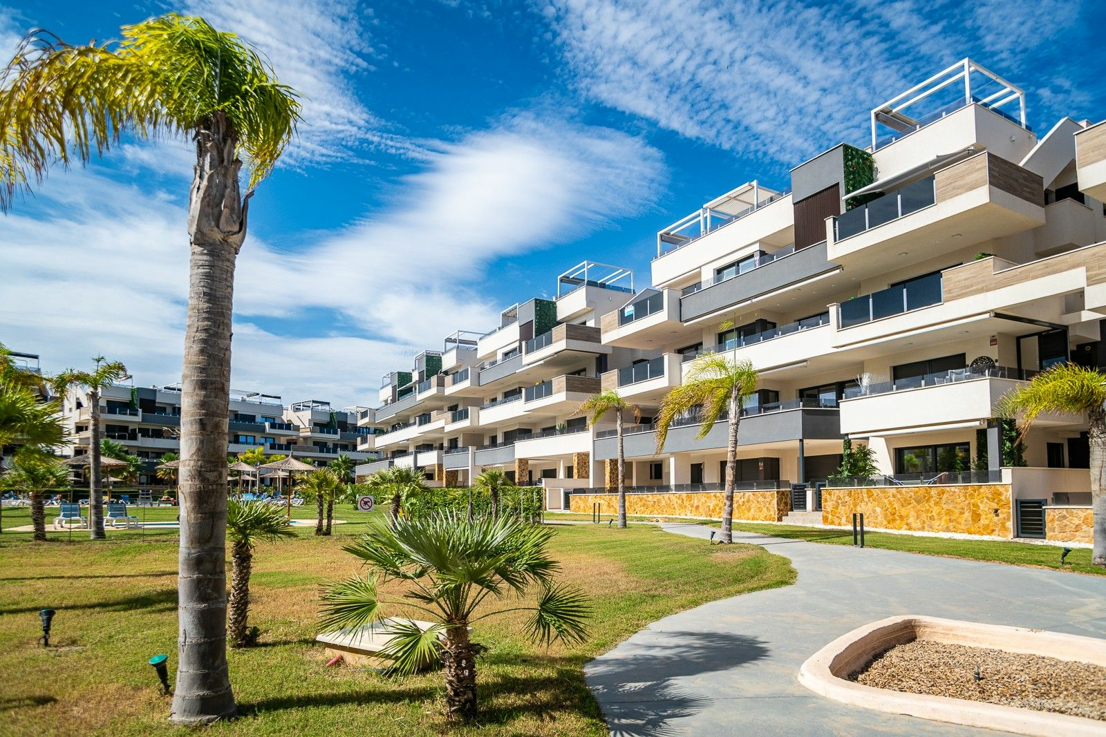 2-bedroom Apartment In Orihuela Costa, Spain (75 M²)