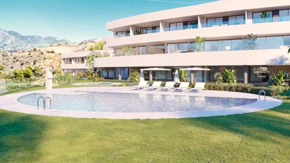 3-bedroom Villa In Fuengirola, Spain (154 M²)