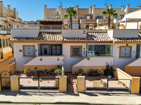 2-bedroom Villa In Orihuela Costa, Spain (70 M²)
