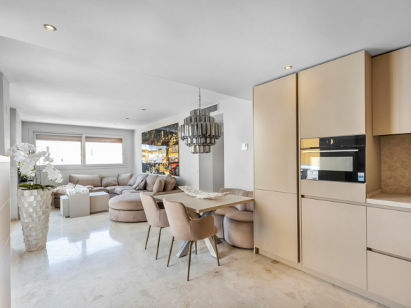 3-bedroom Apartment In Torrevieja, Spain (73 M²)