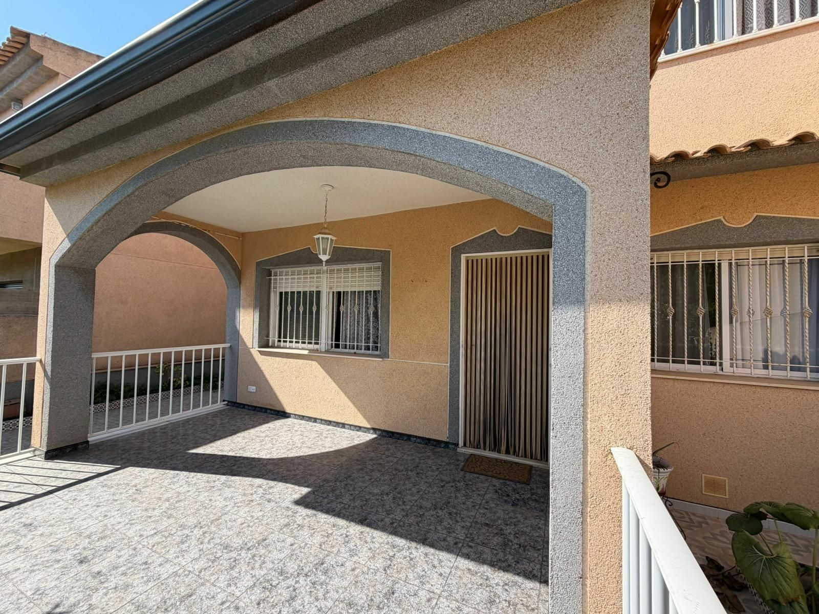 5-bedroom Villa In Santiago De La Ribera, Spain (139 M²)