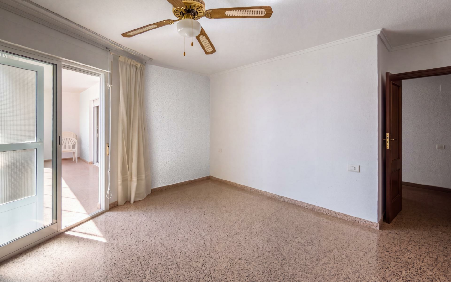 3-bedroom Apartment In Torrevieja, Spain (97 M²)
