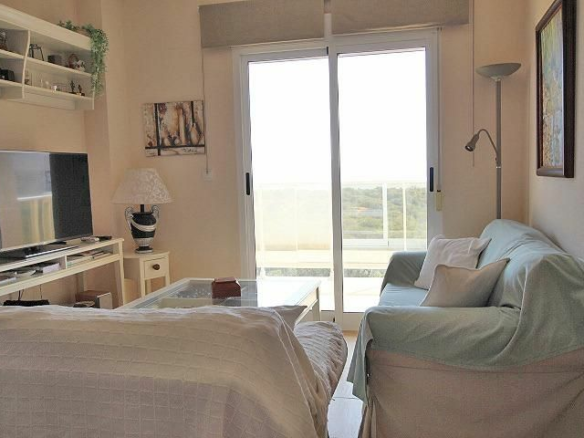 3-bedroom Apartment In Guardamar Del Segura, Spain (72 M²)