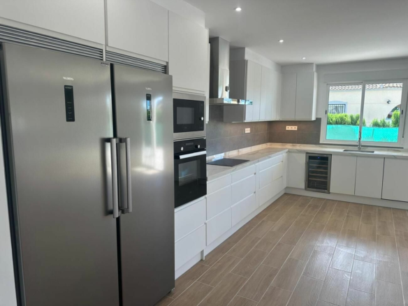 3-bedroom Villa In Crevillent, Spain