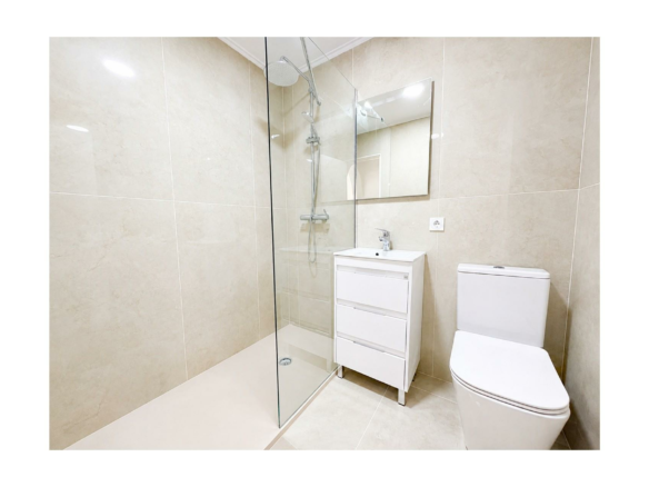 2-bedroom Bungalow In Torrevieja, Spain (70 M²)