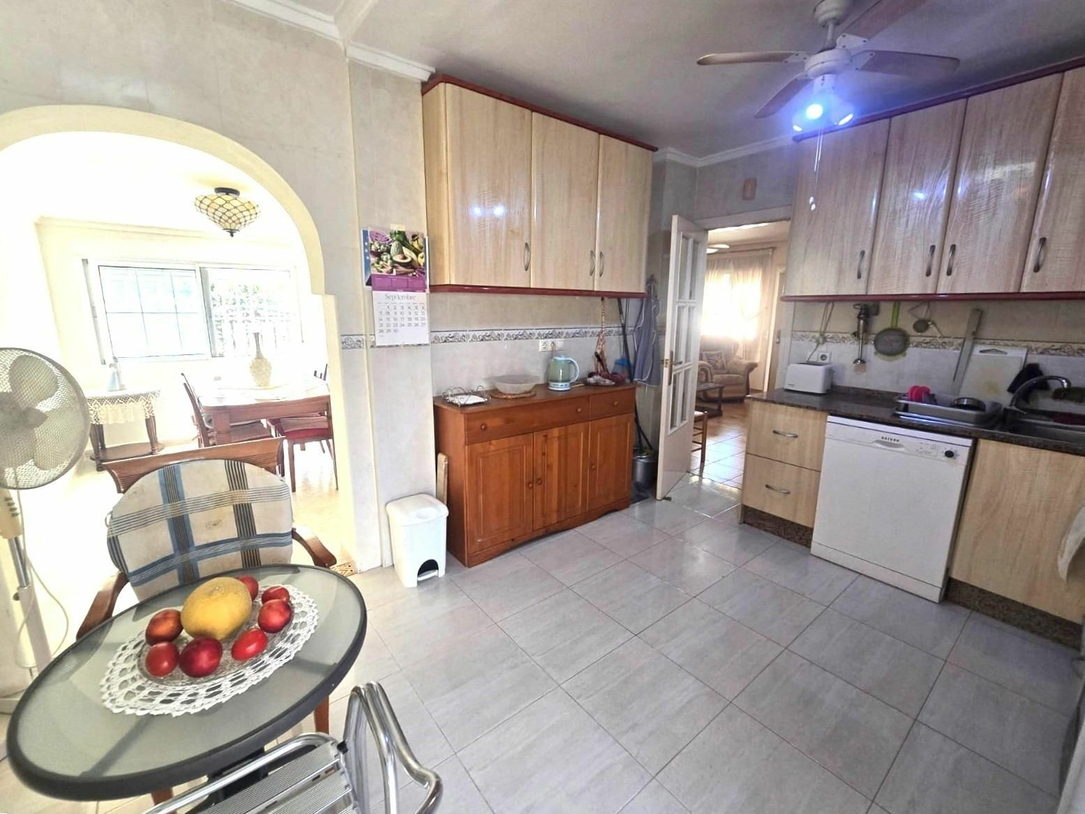 3-10-f0b24e 3-bedroom Villa In Torrevieja, Spain (98 M²)