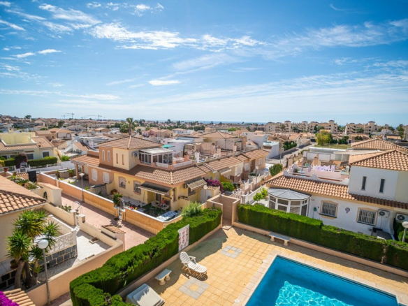 4-bedroom Apartment In Orihuela Costa, Spain (110 M²)