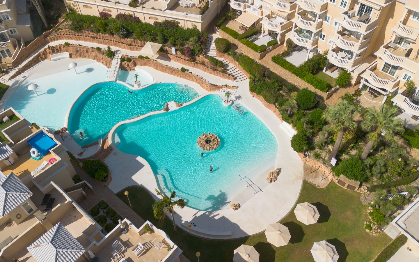 2-bedroom Apartment In Guardamar Del Segura, Spain (112 M²)