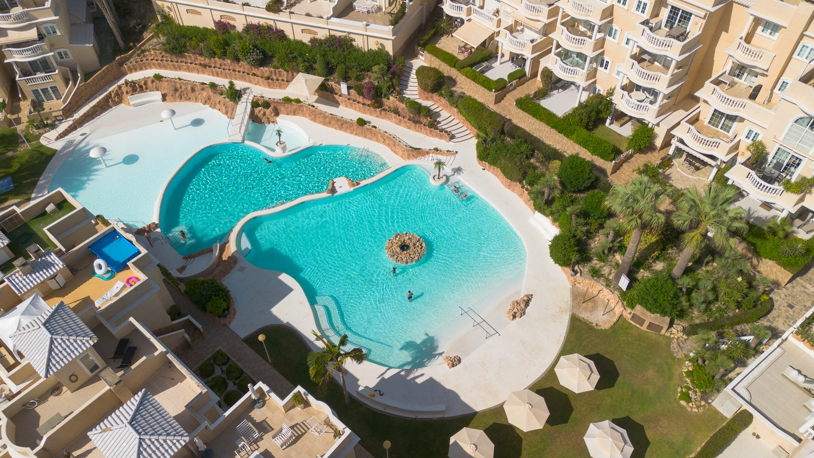 2-bedroom Apartment In Guardamar Del Segura, Spain (112 M²)