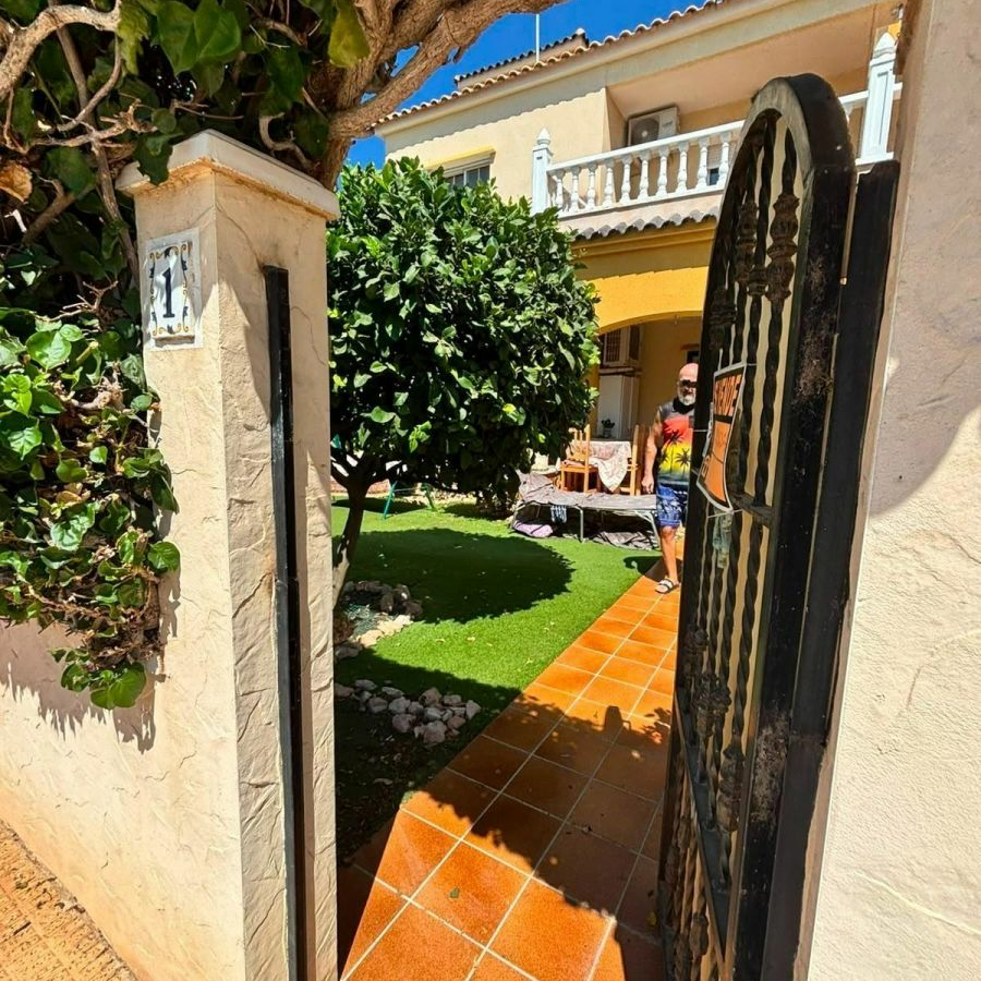 2-bedroom Villa In Orihuela Costa, Spain (68 M²)