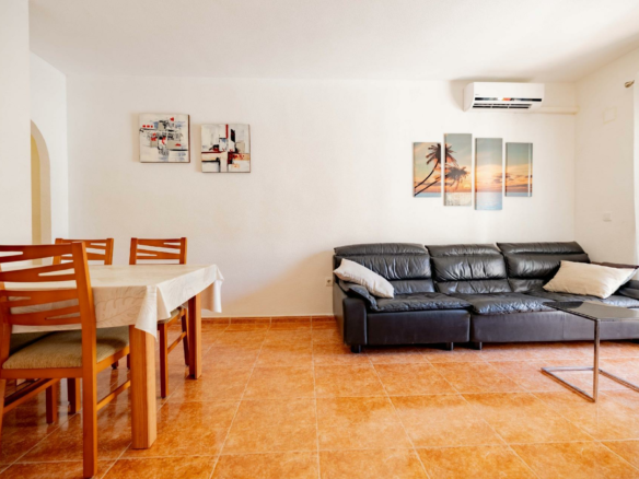3-bedroom Apartment In Torrevieja, Spain (81 M²)