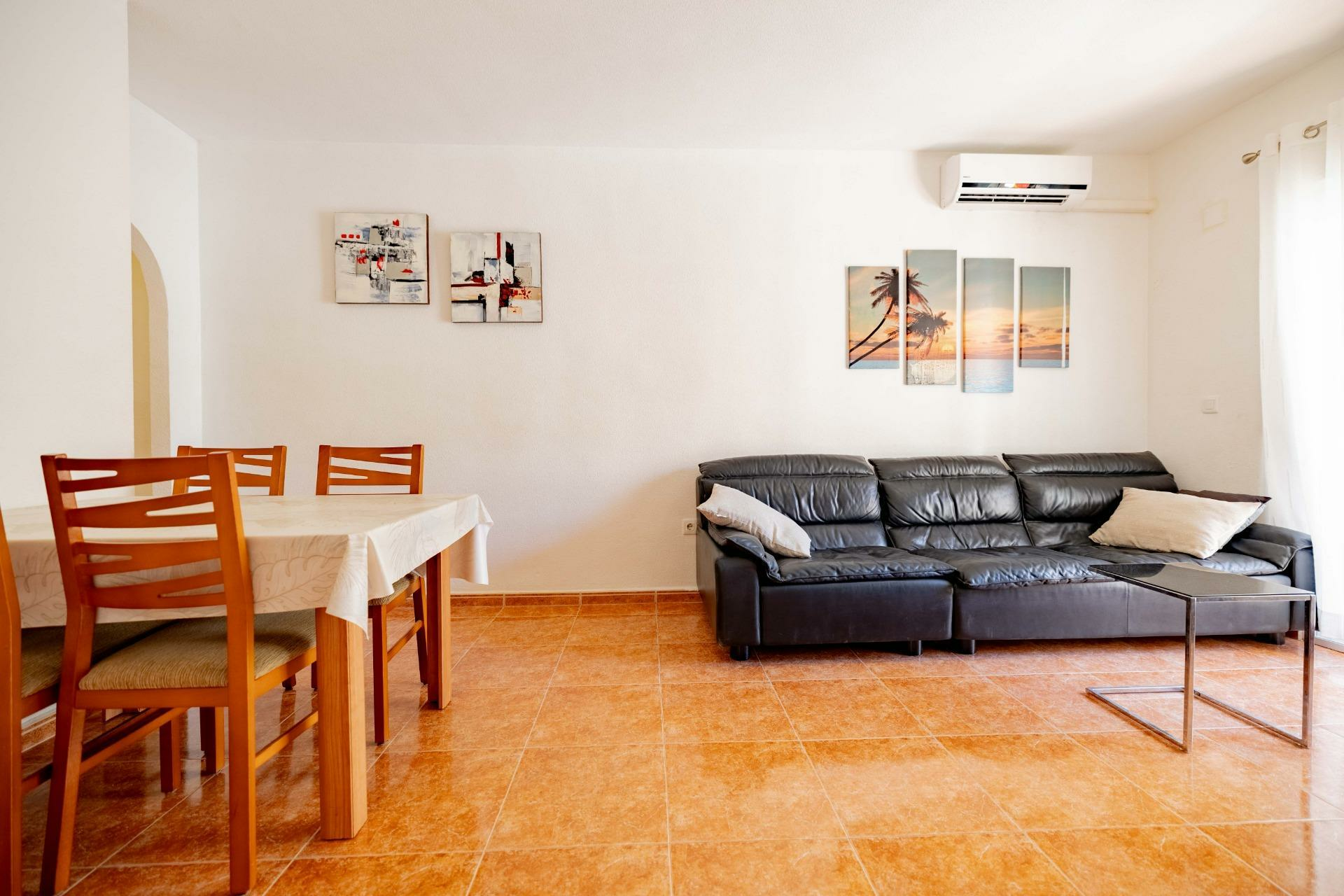 3-bedroom Apartment In Torrevieja, Spain (81 M²)