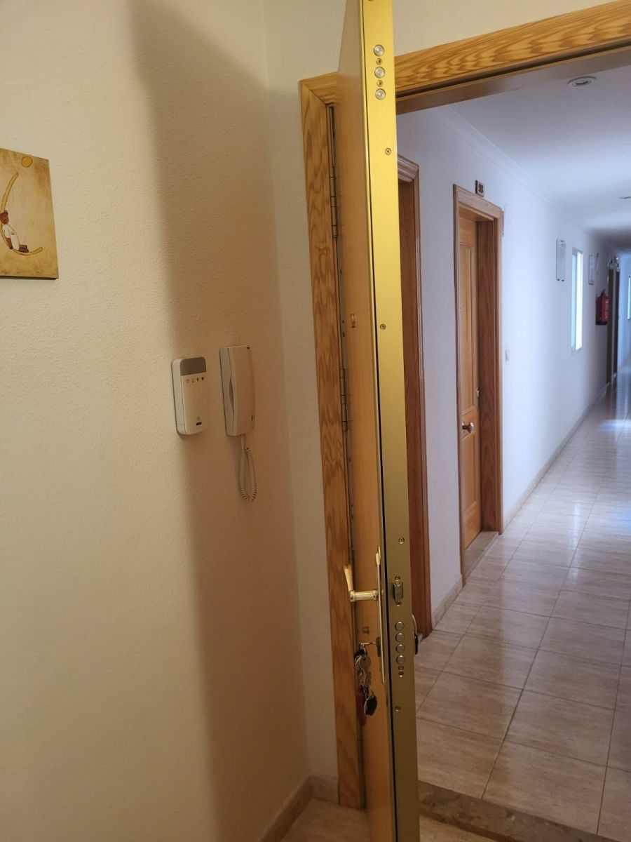 3-bedroom Apartment In Torrevieja, Spain (63 M²)