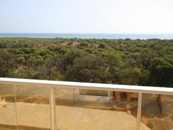 3-bedroom Apartment In Guardamar Del Segura, Spain (72 M²)