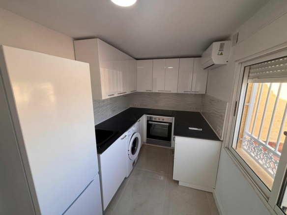 2-bedroom Bungalow In Torrevieja, Spain (70 M²)