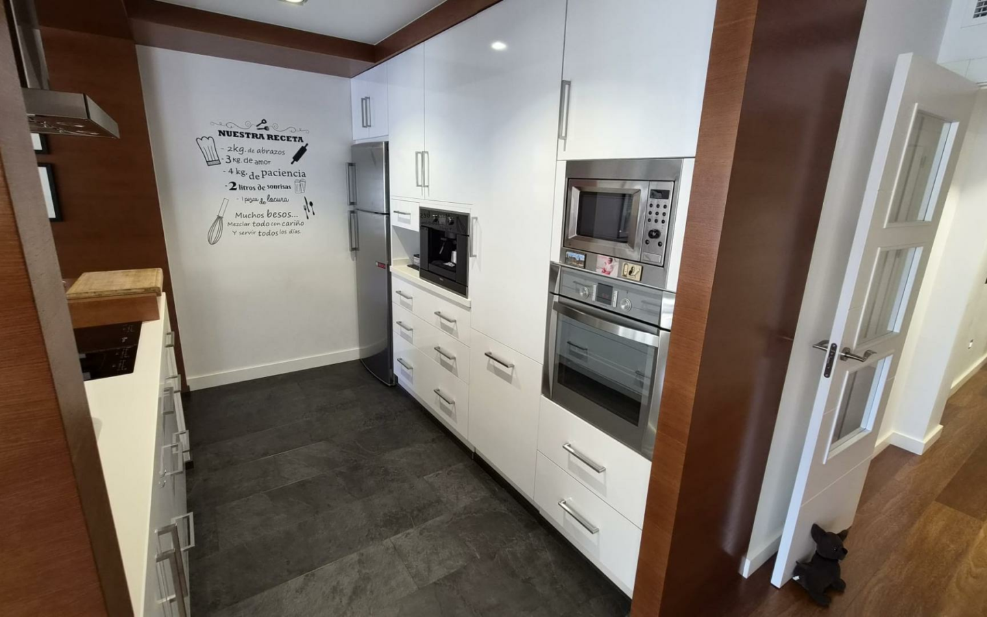 4-bedroom Apartment In Torrevieja, Spain (131 M²)