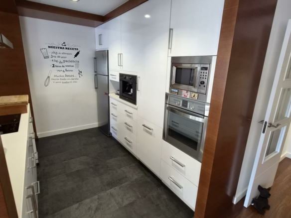 4-bedroom Apartment In Torrevieja, Spain (131 M²)