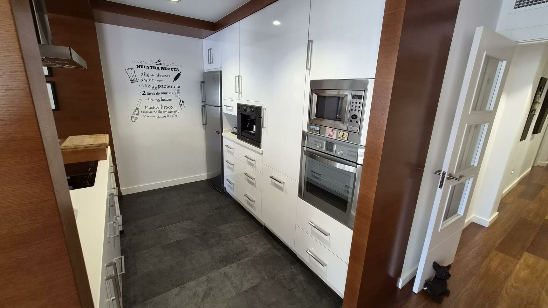 4-bedroom Apartment In Torrevieja, Spain (131 M²)
