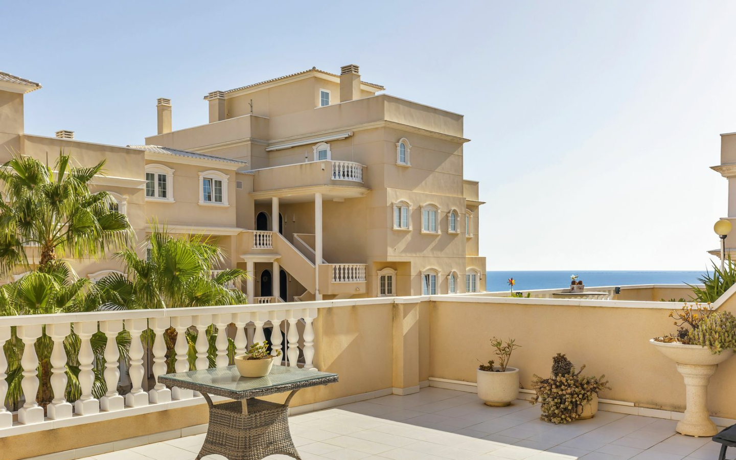 2-bedroom Apartment In Guardamar Del Segura, Spain (112 M²)
