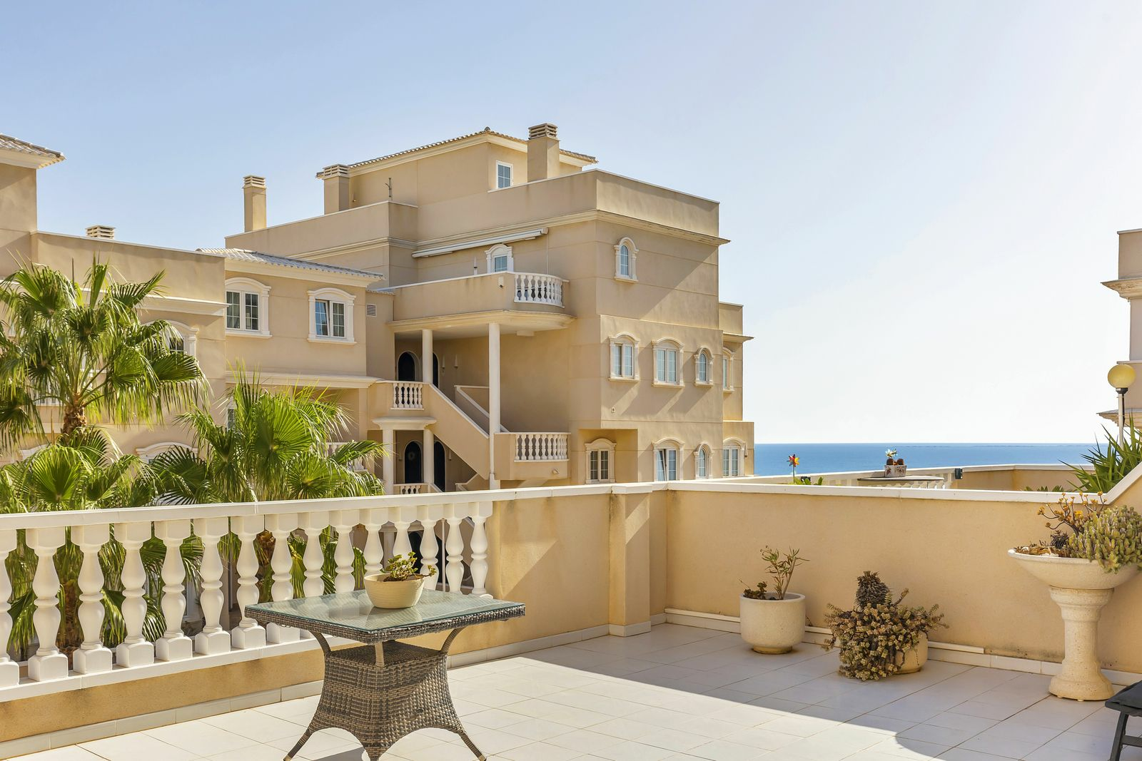2-bedroom Apartment In Guardamar Del Segura, Spain (112 M²)