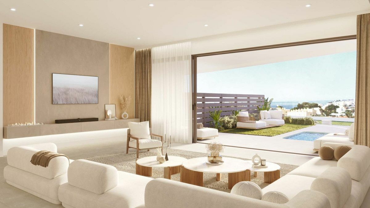 3-bedroom Villa In Fuengirola, Spain (154 M²)