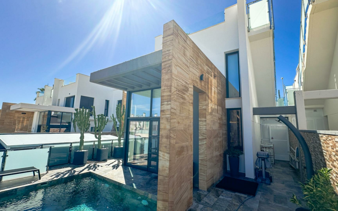 3-bedroom Villa In Orihuela Costa, Spain (127 M²)