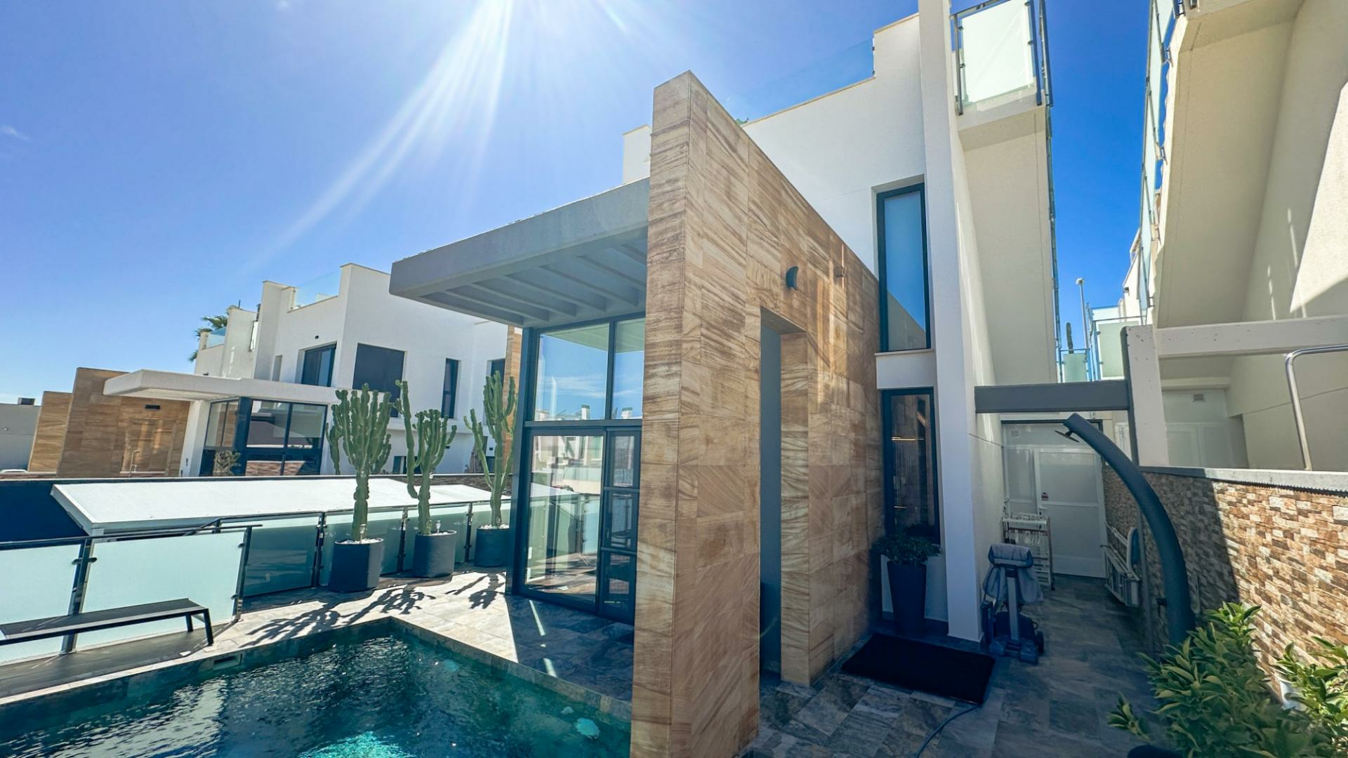 3-bedroom Villa In Orihuela Costa, Spain (127 M²)