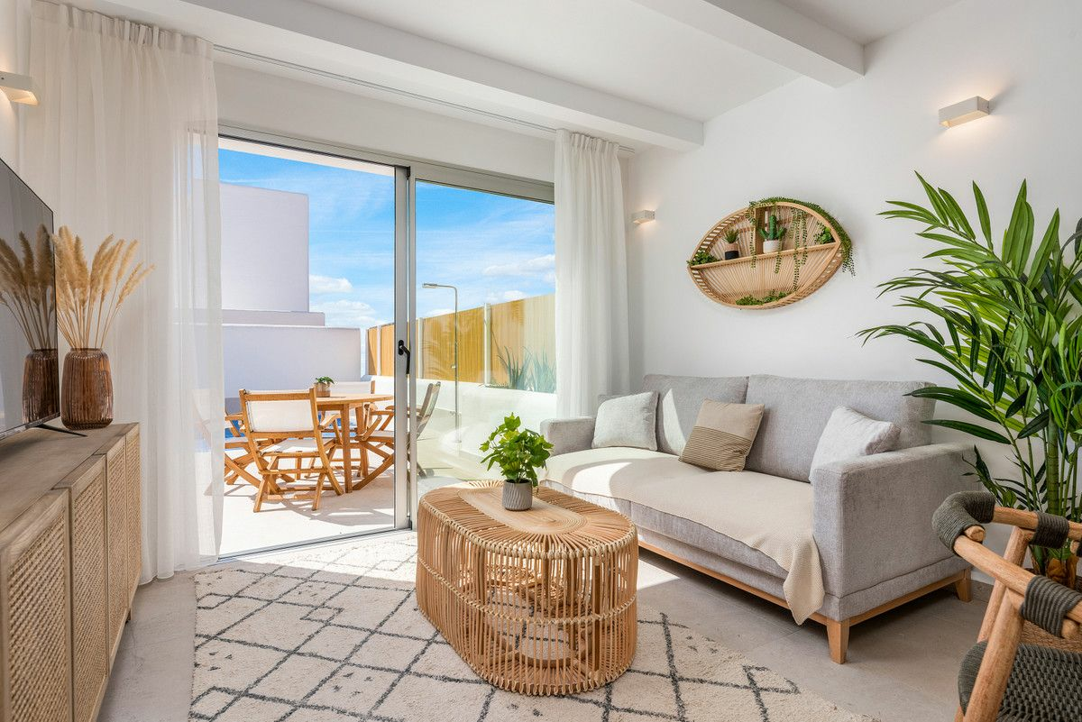 3-bedroom Apartment In Dolores, Spain (77 M²)
