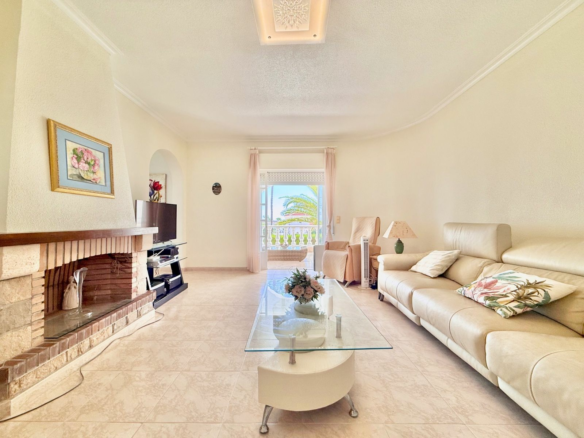 4-bedroom Villa In Rojales, Spain (230 M²)