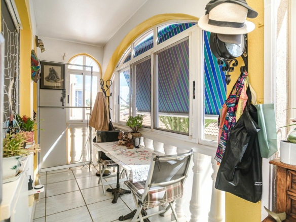 4-bedroom Apartment In Orihuela Costa, Spain (110 M²)