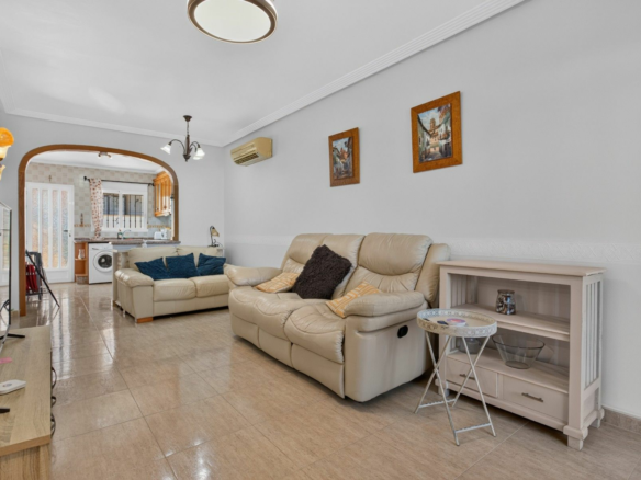 2-bedroom Villa In Orihuela Costa, Spain (70 M²)
