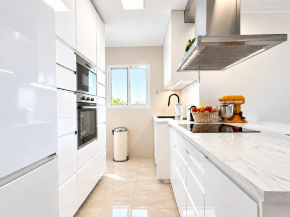 3-bedroom Apartment In Alicante, Spain