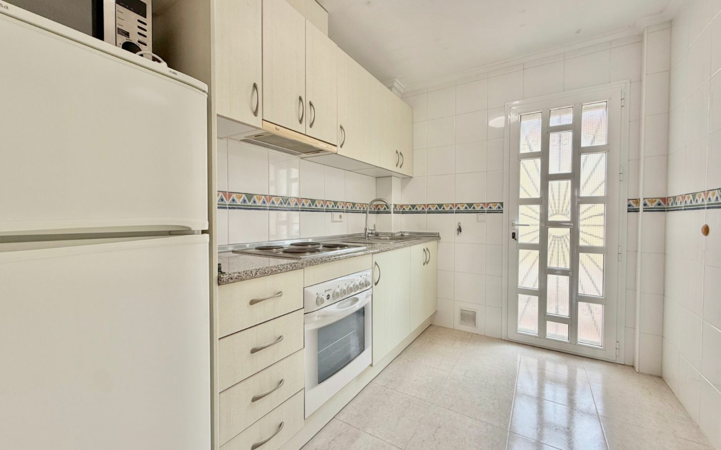 3-bedroom Terraced House In Rojales, Spain (101 M²)