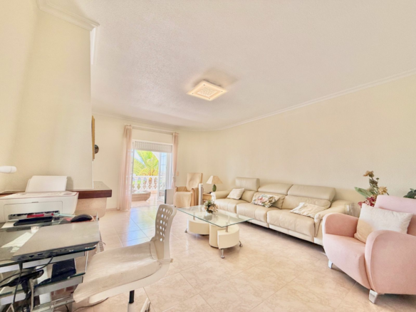 4-bedroom Villa In Rojales, Spain (230 M²)