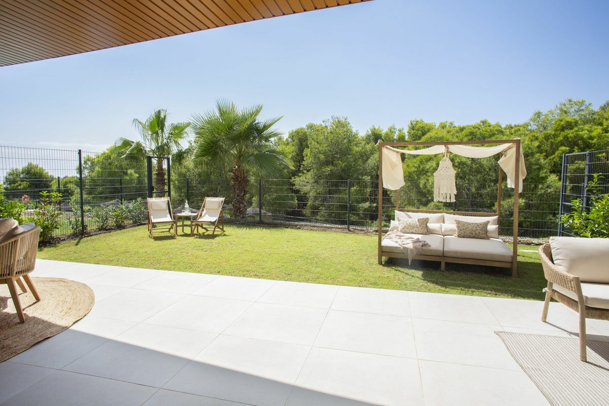 3-bedroom Apartment In Fuengirola, Spain (121 M²)