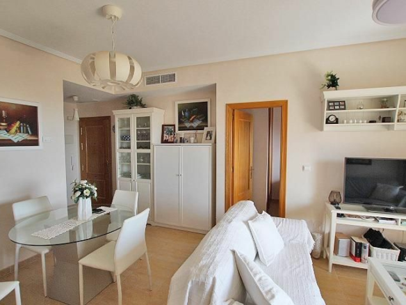 3-bedroom Apartment In Guardamar Del Segura, Spain (72 M²)