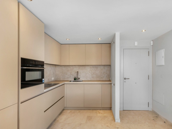 3-bedroom Apartment In Torrevieja, Spain (73 M²)