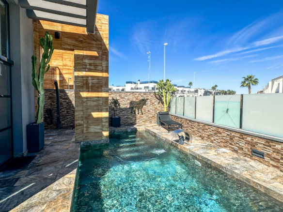 3-bedroom Villa In Orihuela Costa, Spain (127 M²)