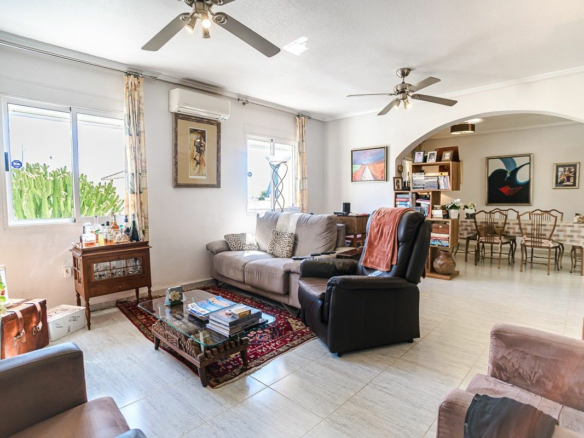4-bedroom Apartment In Orihuela Costa, Spain (110 M²)