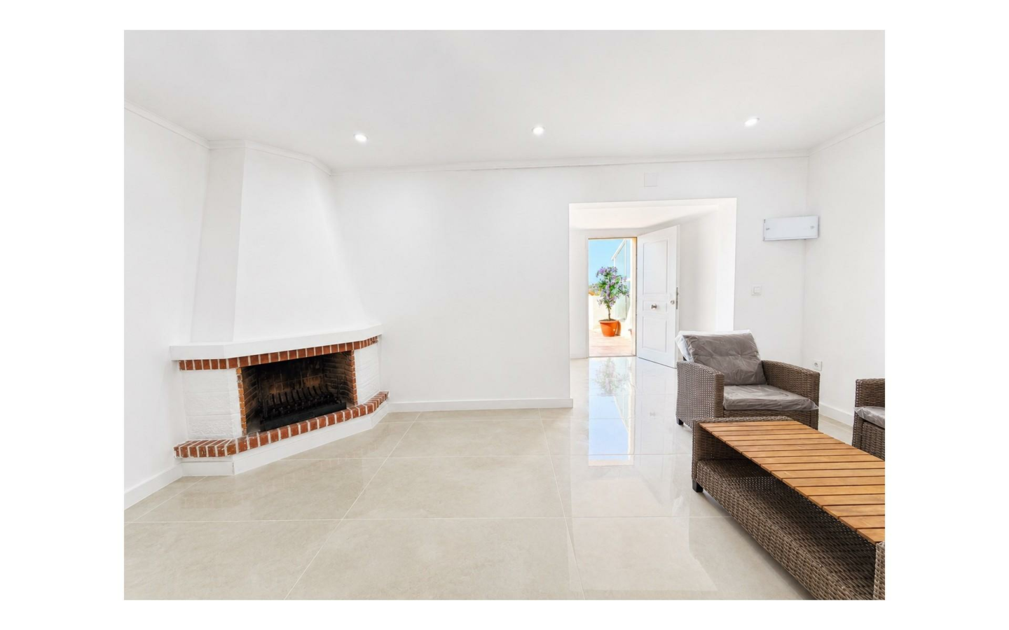 2-bedroom Bungalow In Torrevieja, Spain (70 M²)