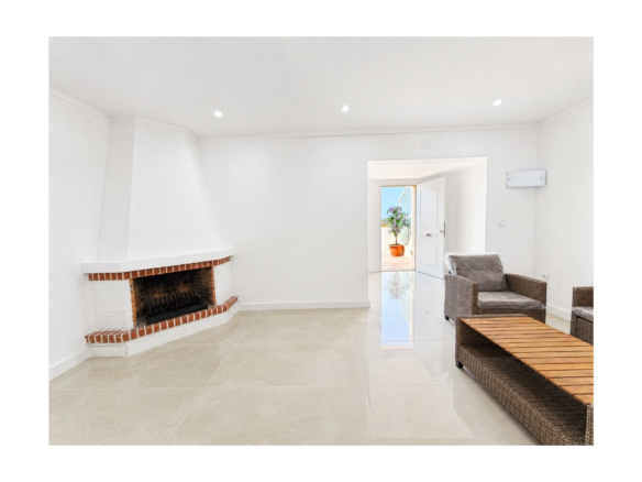 2-bedroom Bungalow In Torrevieja, Spain (70 M²)