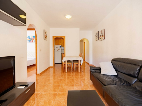 3-bedroom Apartment In Torrevieja, Spain (81 M²)