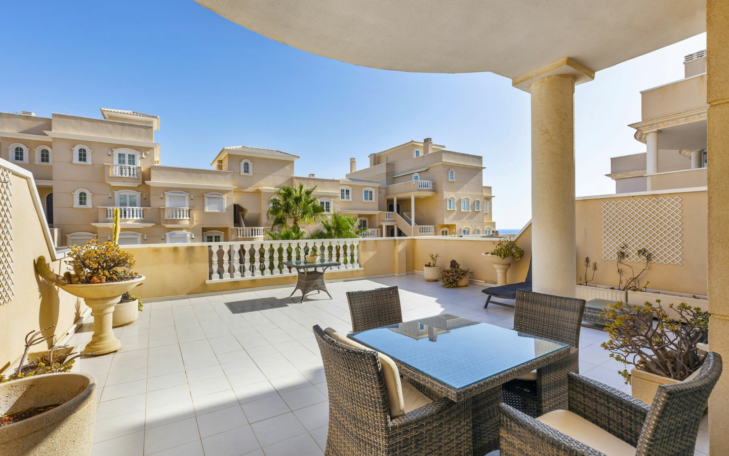 2-bedroom Apartment In Guardamar Del Segura, Spain (112 M²)